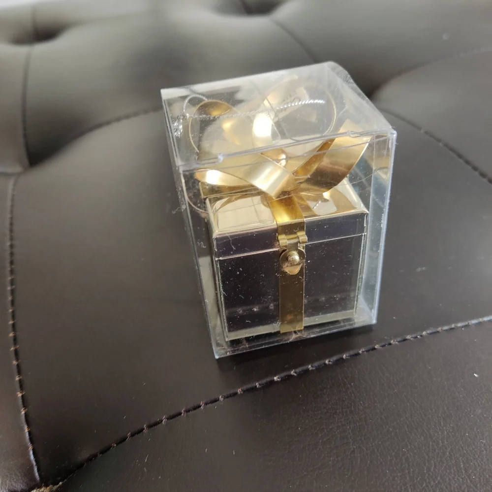 NWT Crate & Barrel Vintage Small Metallic Gift Box Ornament with Gold Bow